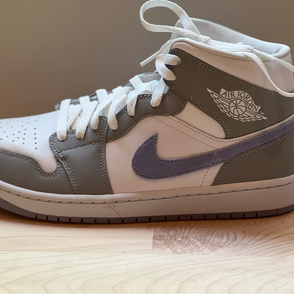 Womens Nike Air Jordan Wolf Aluminum Grey Shoes 11.5